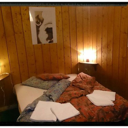 B&B Lo Scoiattolo Nebbiu ภายนอก รูปภาพ