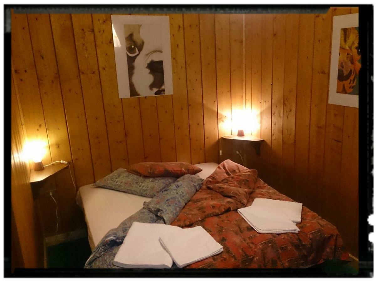 B&B Lo Scoiattolo Nebbiu ภายนอก รูปภาพ