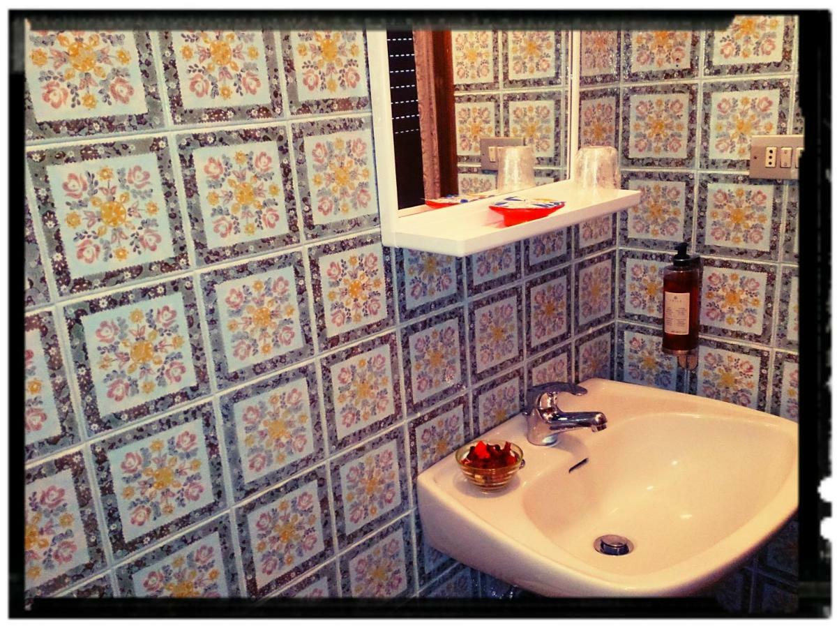 B&B Lo Scoiattolo Nebbiu ภายนอก รูปภาพ