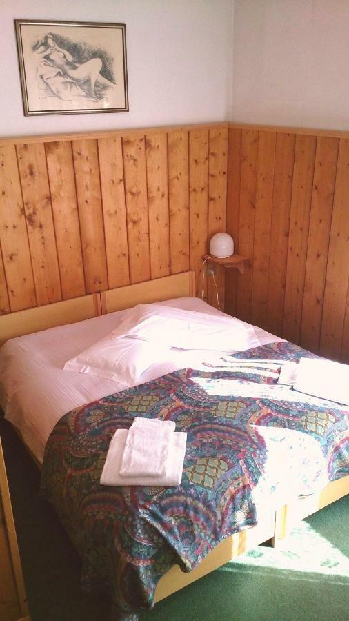 B&B Lo Scoiattolo Nebbiu ภายนอก รูปภาพ