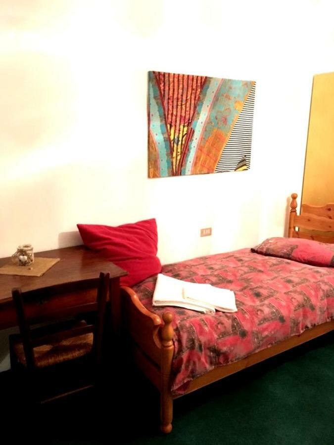 B&B Lo Scoiattolo Nebbiu ภายนอก รูปภาพ